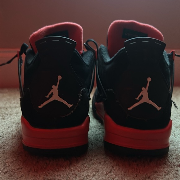 size 7 women’s worn but not beat up. - Picture 3 of 4